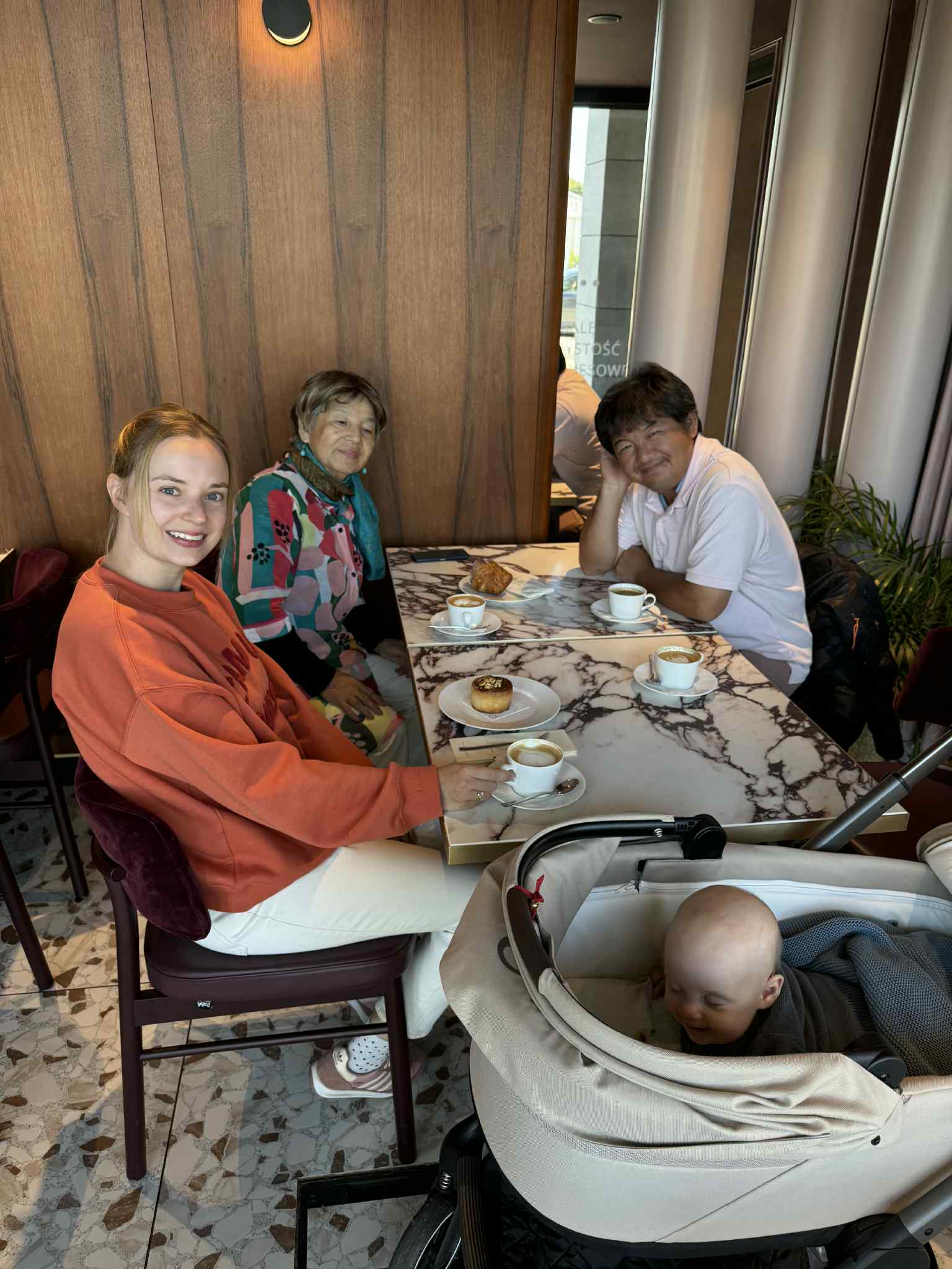 Messenger_creation_4F808B0F-8FBC-450D-9397-C51063925274