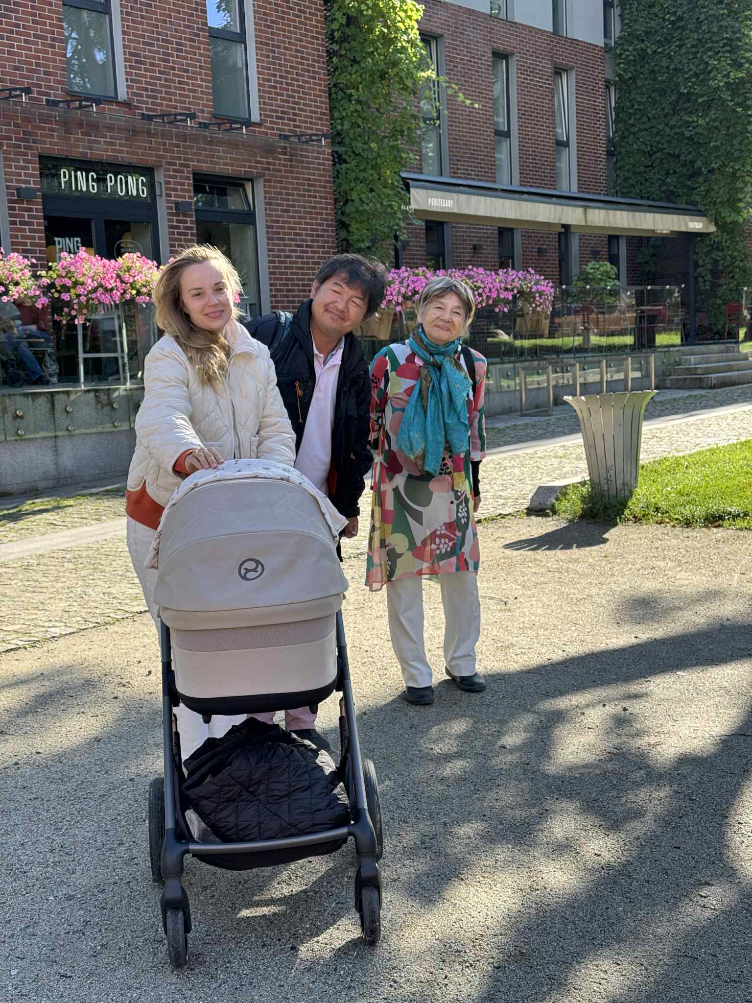 Messenger_creation_9051D737-C07E-410B-8CB8-159DB82A83AF