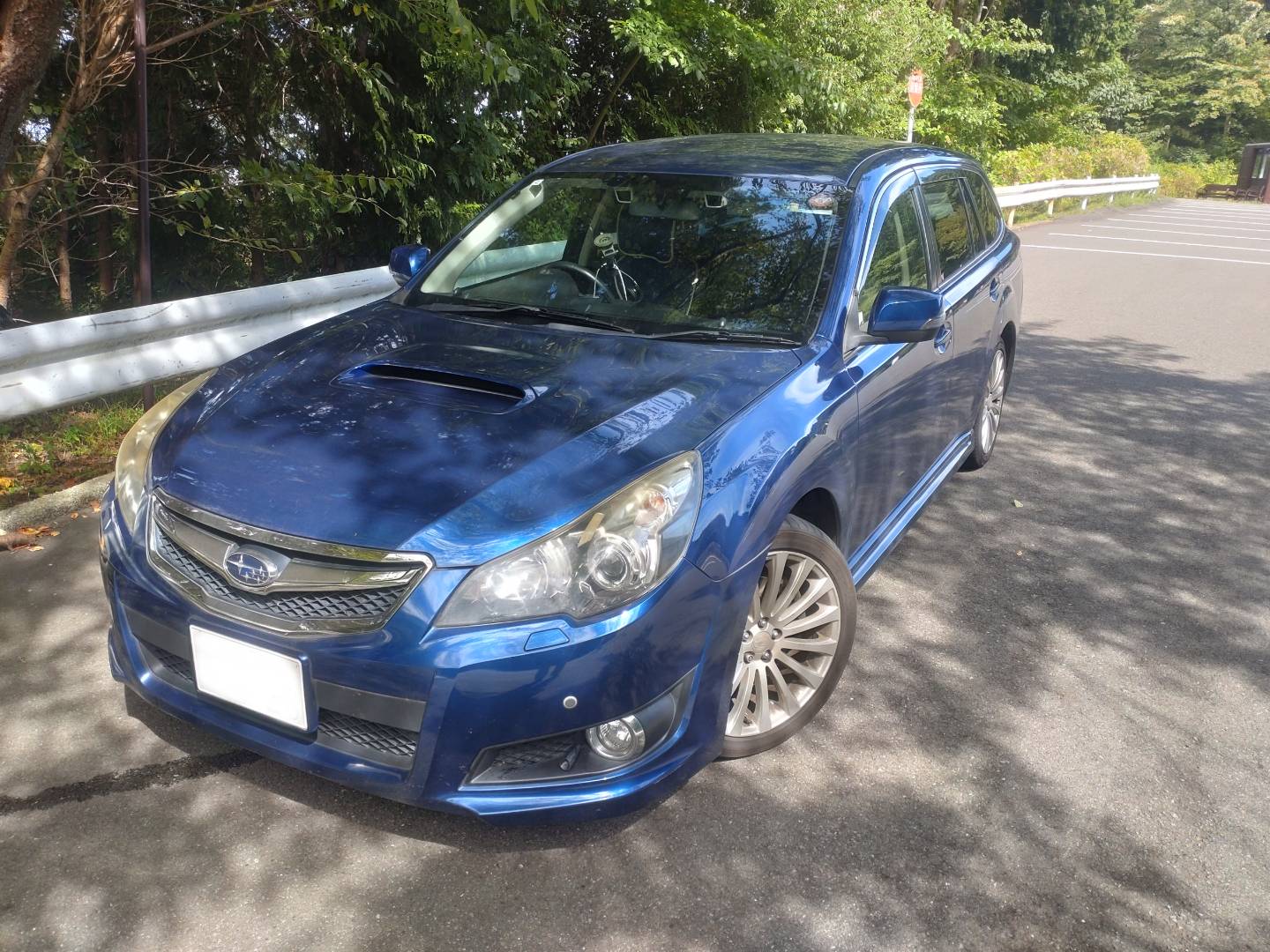 sketch-1758861375237