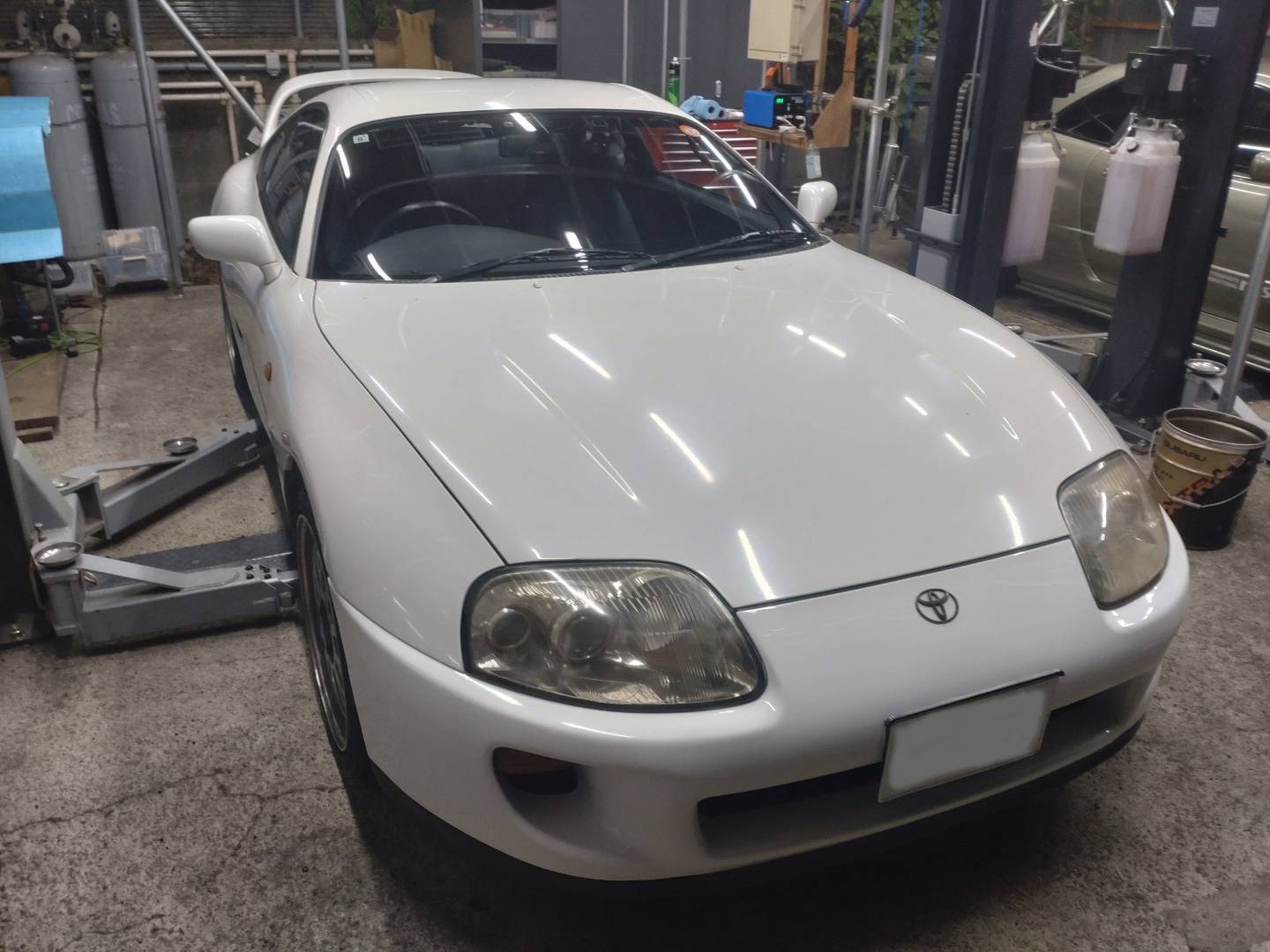 sketch-1759053430081