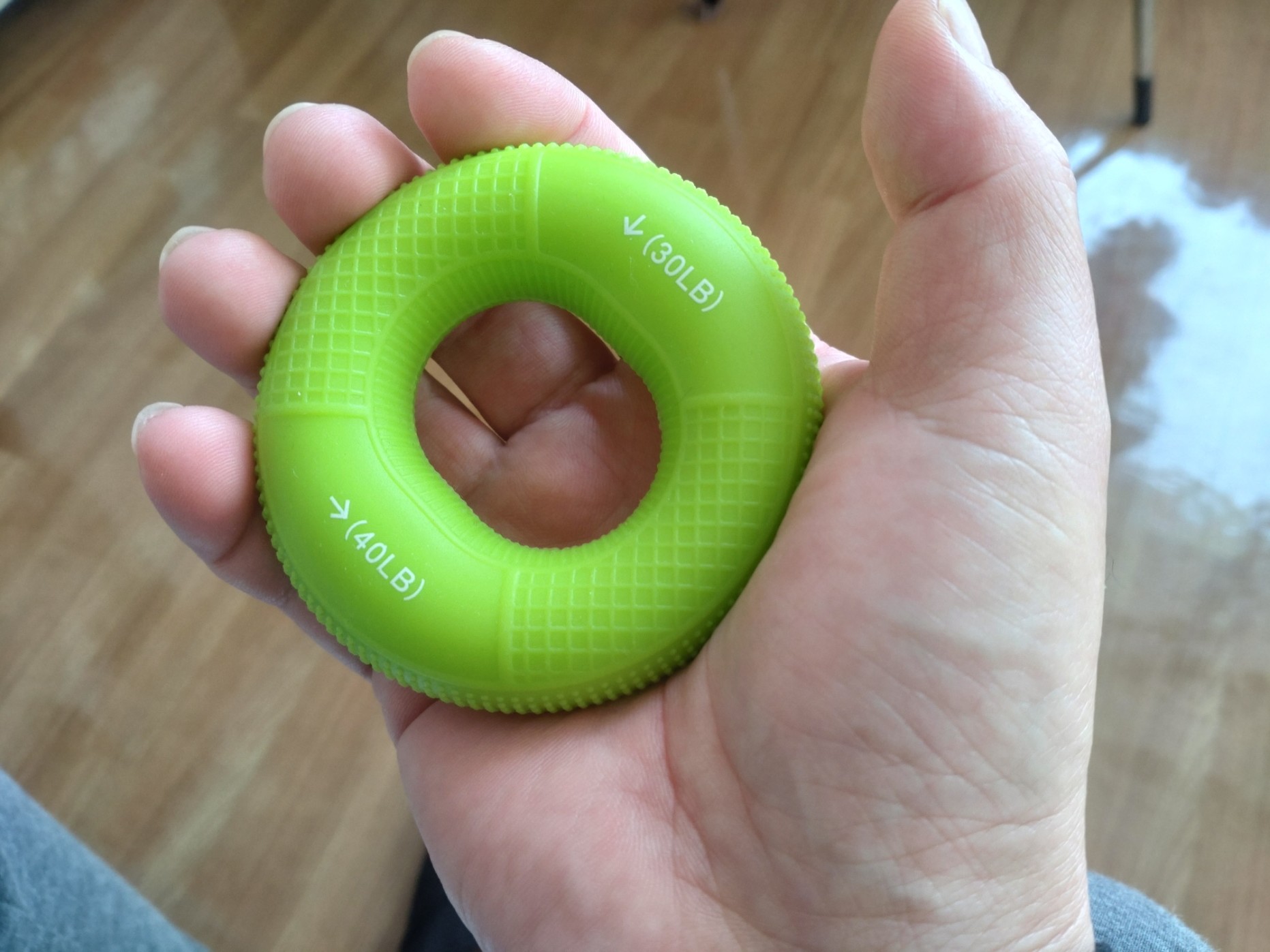 ハンドグリップ